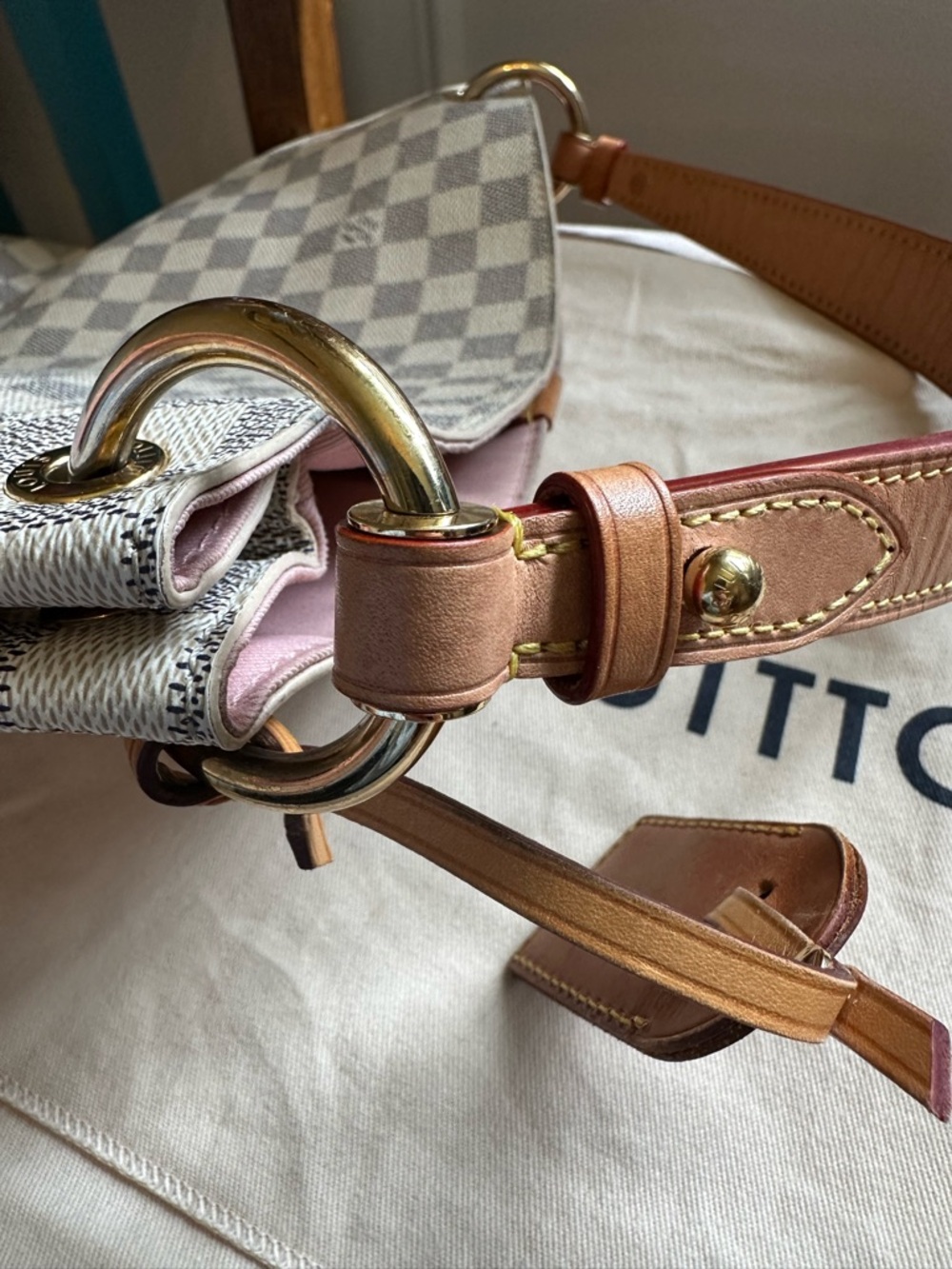 Louis Vuitton Graceful PM in Damier Azur - Picture 11 of 16